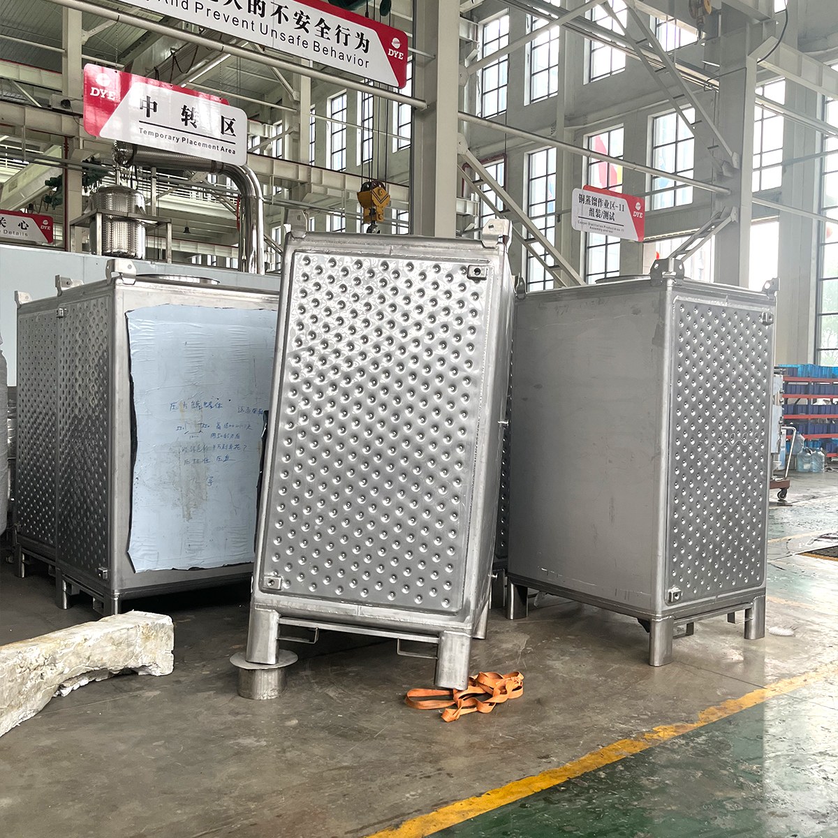 Professional IBC Tanks for Industrial Liquid Storage and Transport Solutions